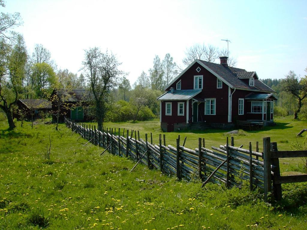 Villa Braennsjoetorp Målilla Exterior foto